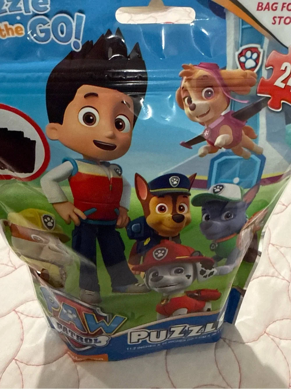 New Nickelodeon PAW Patrol Puzzle - Green/Blue/Red size 11.2”x15”(28.5cmx38.1cm)